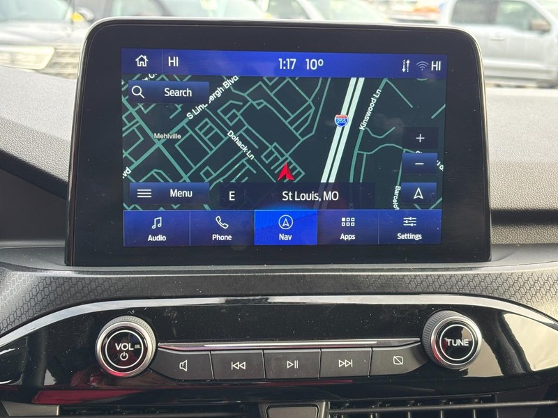 Ford Escape Vehicle Full-screen Gallery Image 25