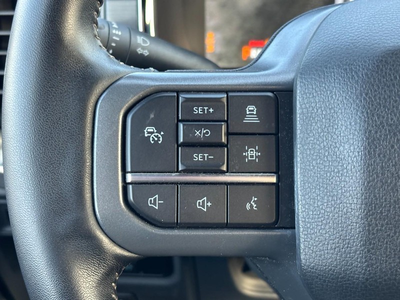 Ford F-150 Vehicle Full-screen Gallery Image 19