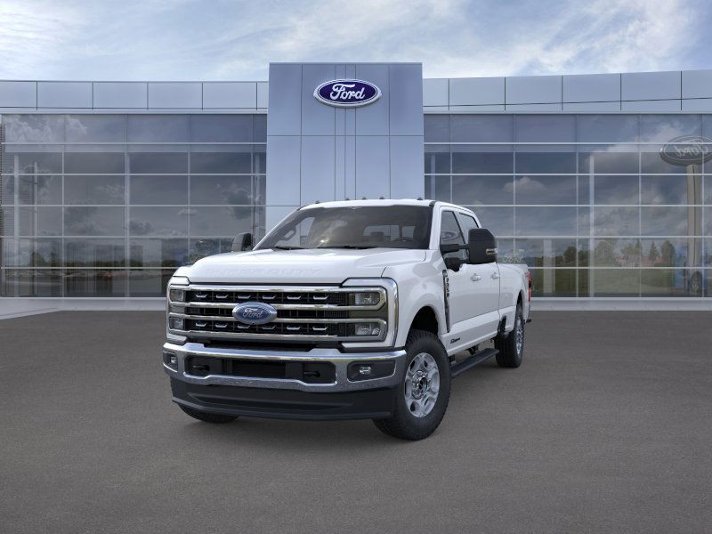 Ford Super Duty F-350 SRW Vehicle Full-screen Gallery Image 02