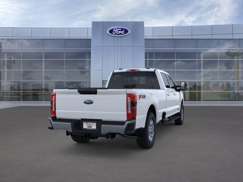 Ford Super Duty F-350 SRW Vehicle Full-screen Gallery Image 10