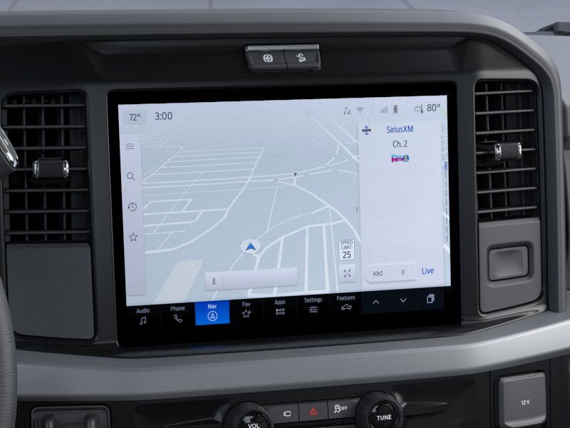 Ford Super Duty F-350 SRW Vehicle Full-screen Gallery Image 16