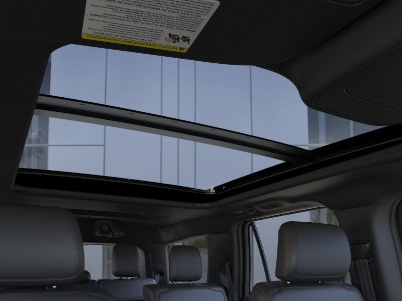 Ford Expedition Vehicle Full-screen Gallery Image 24