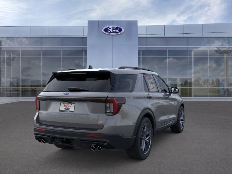 Ford Explorer Vehicle Full-screen Gallery Image 10