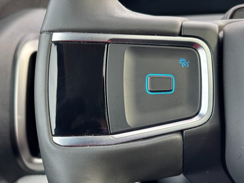 Ford Expedition Vehicle Full-screen Gallery Image 21