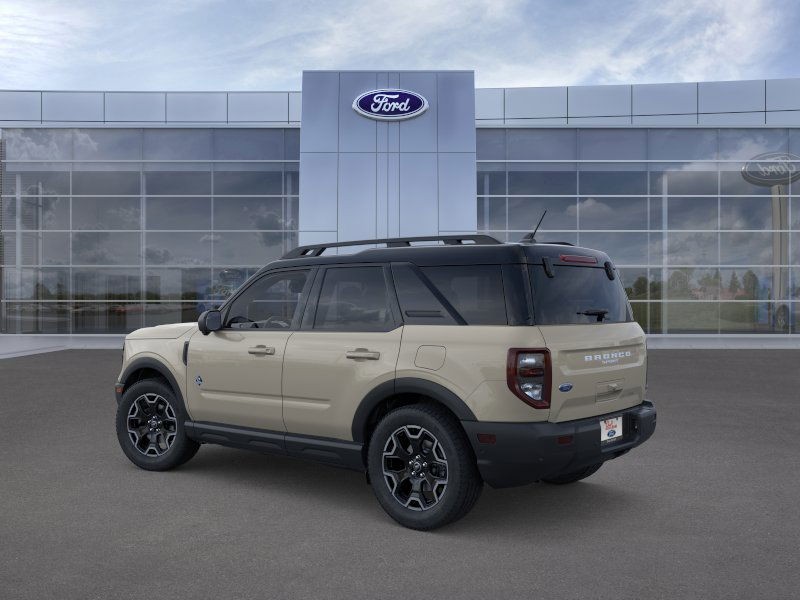 Ford Bronco Sport Vehicle Full-screen Gallery Image 05