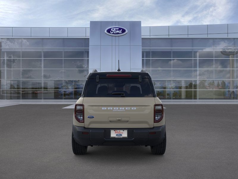 Ford Bronco Sport Vehicle Full-screen Gallery Image 07