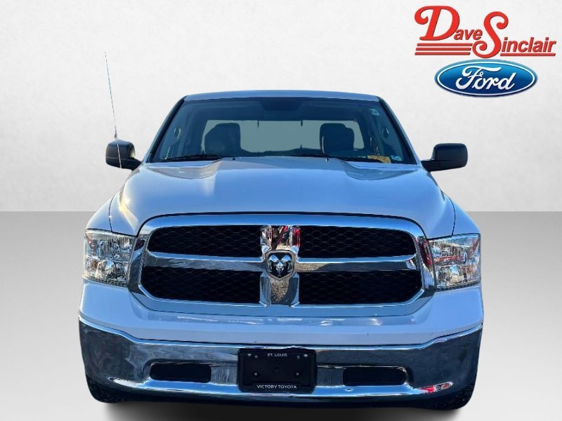 Ram 1500 Vehicle Full-screen Gallery Image 02