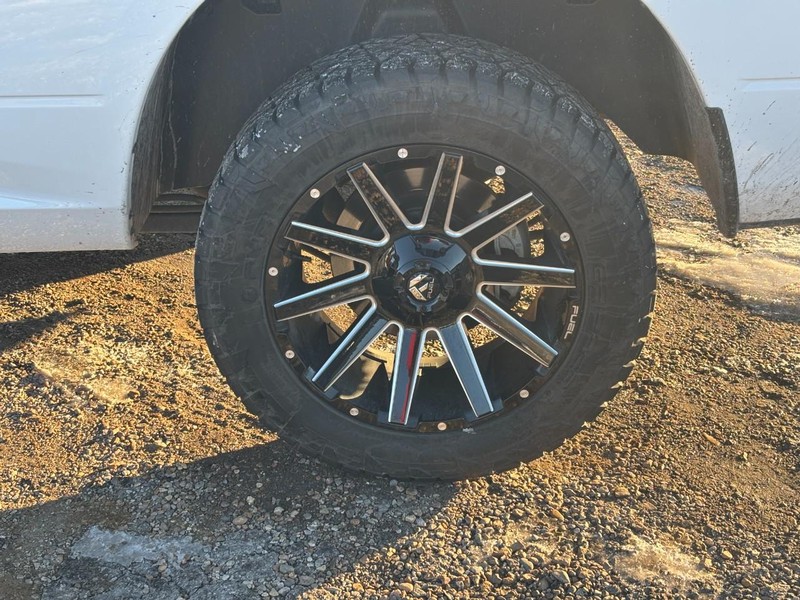 Ram 1500 Vehicle Full-screen Gallery Image 11