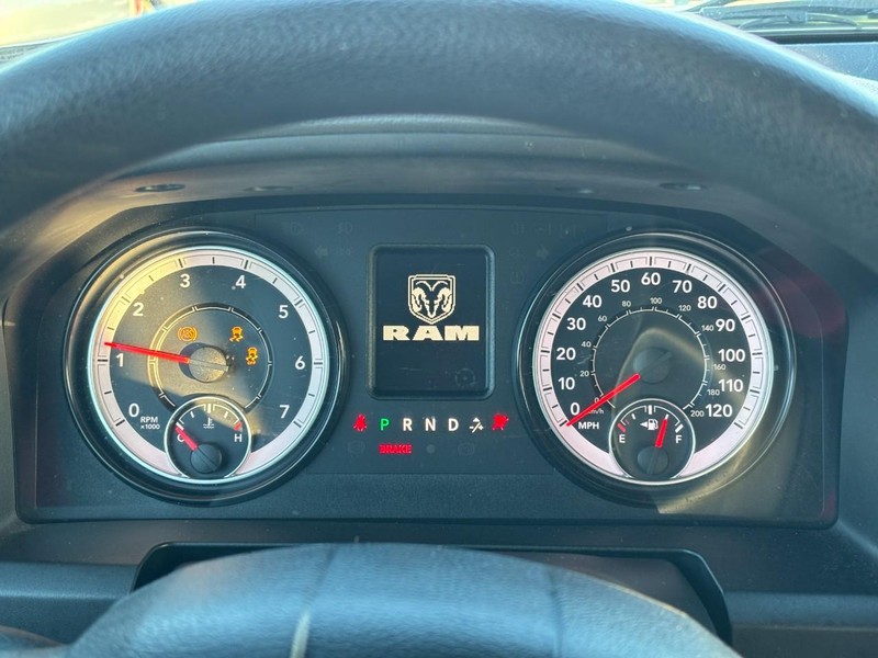 Ram 1500 Vehicle Full-screen Gallery Image 22