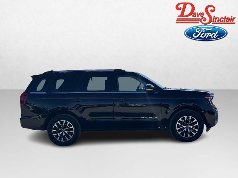 Ford Expedition Vehicle Full-screen Gallery Image 05