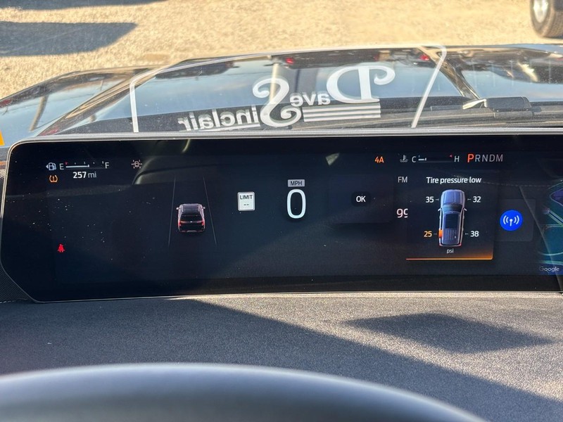 Ford Expedition Vehicle Full-screen Gallery Image 23