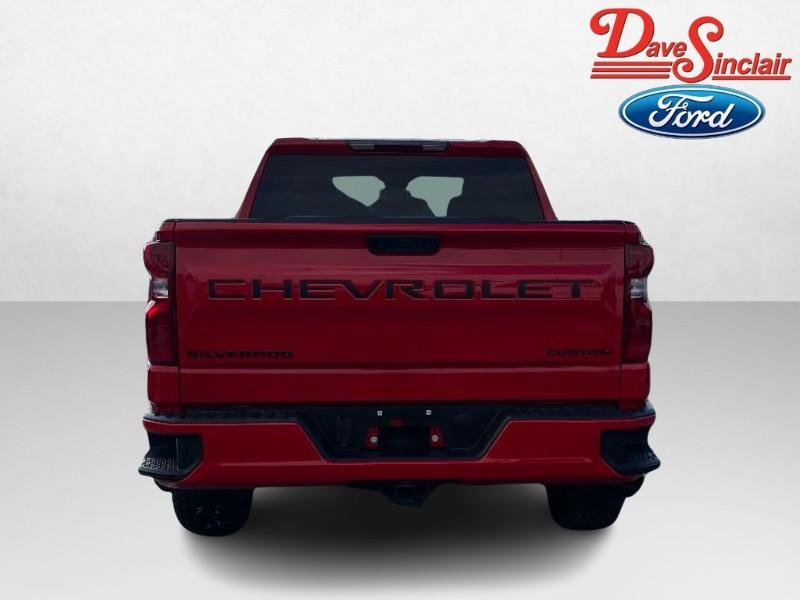 Chevrolet Silverado 1500 Vehicle Full-screen Gallery Image 06