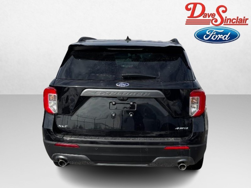 Ford Explorer Vehicle Full-screen Gallery Image 08