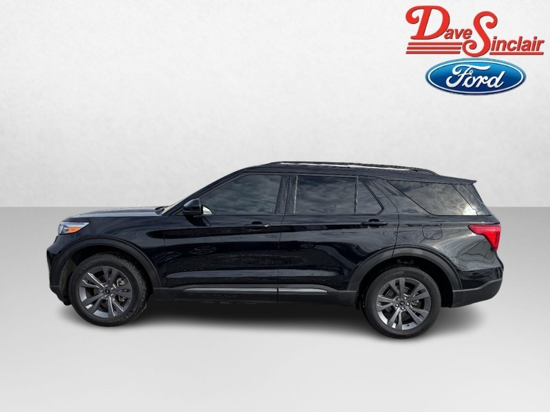 Ford Explorer Vehicle Full-screen Gallery Image 10