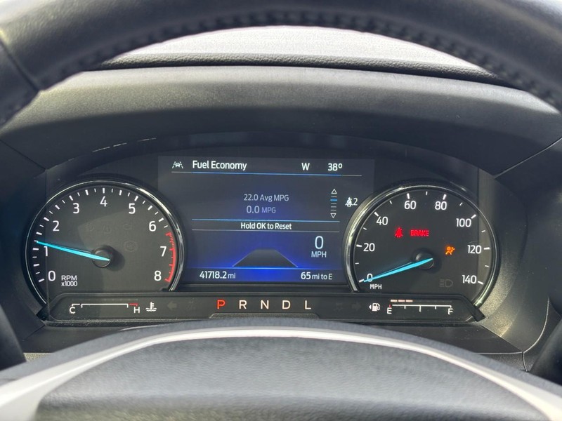 Ford Explorer Vehicle Full-screen Gallery Image 23