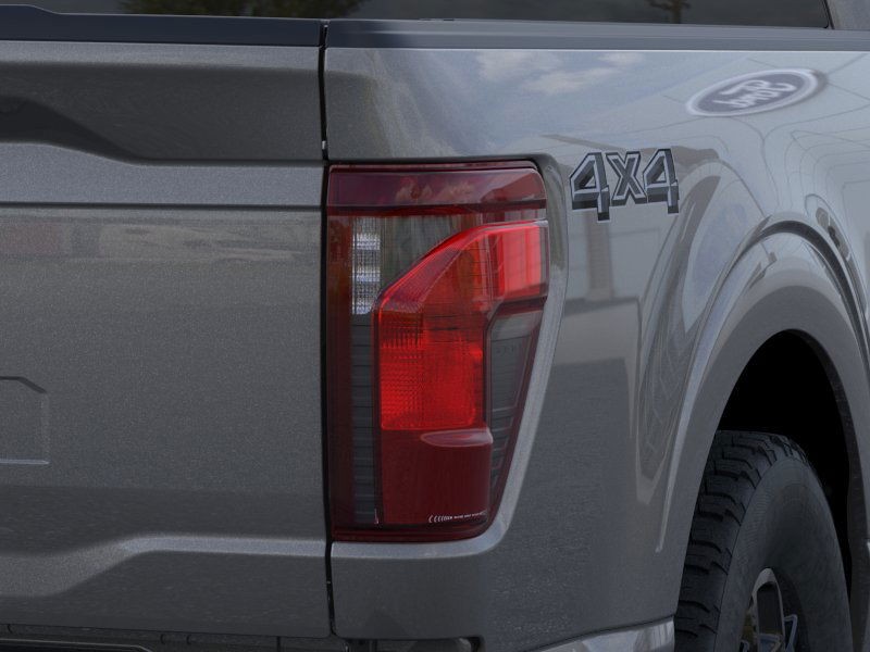 Ford F-150 Vehicle Full-screen Gallery Image 23
