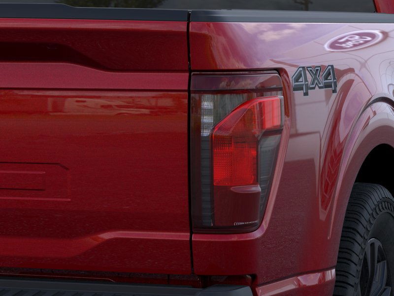 Ford F-150 Vehicle Full-screen Gallery Image 23