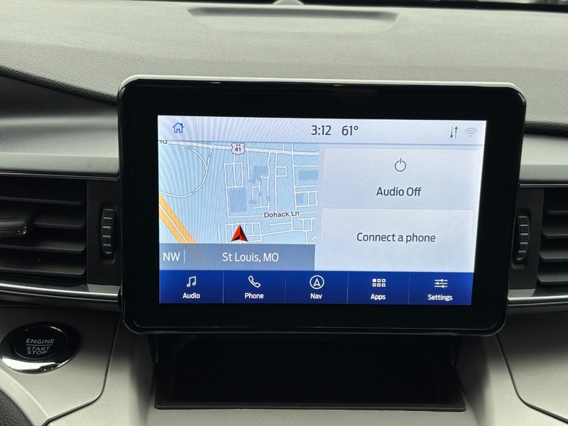 Ford Explorer Vehicle Full-screen Gallery Image 25