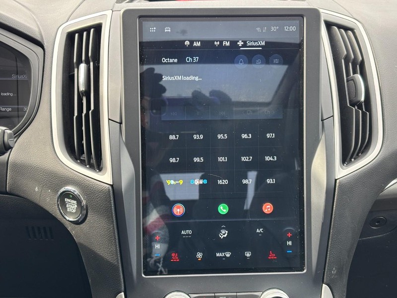 Ford Edge Vehicle Image 23