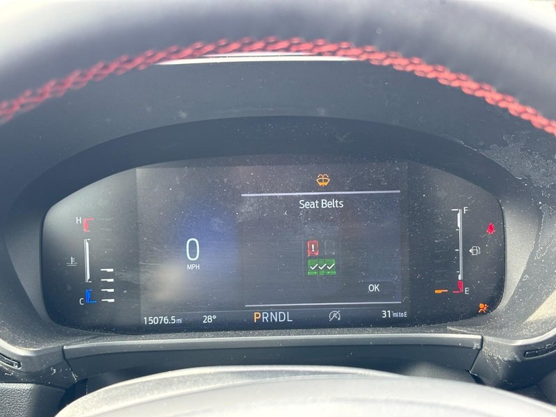 Ford Escape Vehicle Full-screen Gallery Image 21