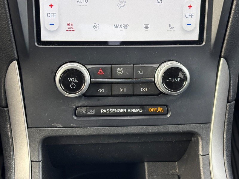 Ford Edge Vehicle Image 25