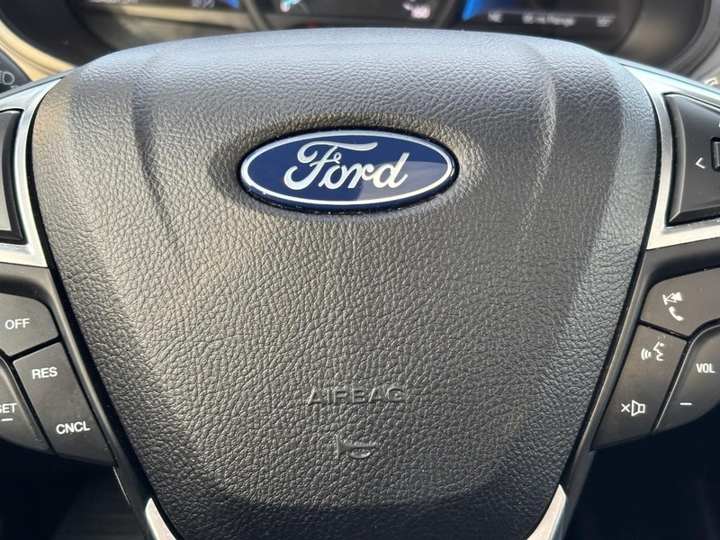 Ford Edge Vehicle Image 20