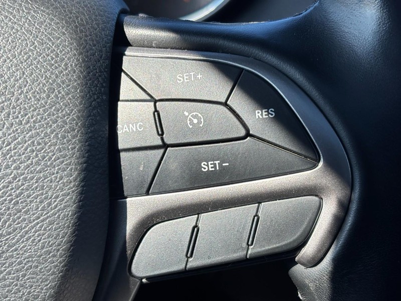 Jeep Grand Cherokee WK Vehicle Full-screen Gallery Image 20