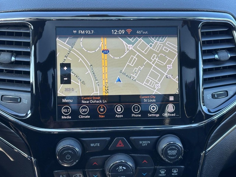 Jeep Grand Cherokee WK Vehicle Full-screen Gallery Image 23