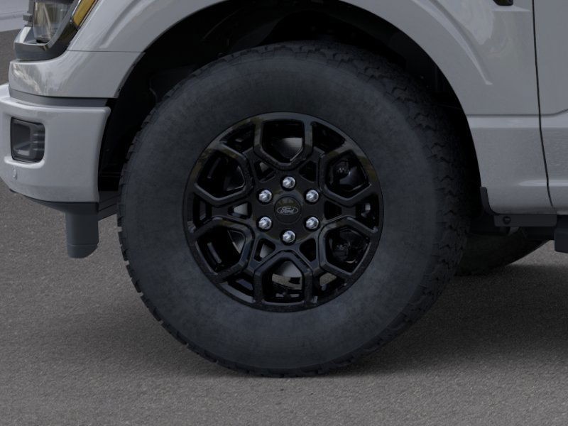 Ford F-150 Vehicle Full-screen Gallery Image 21