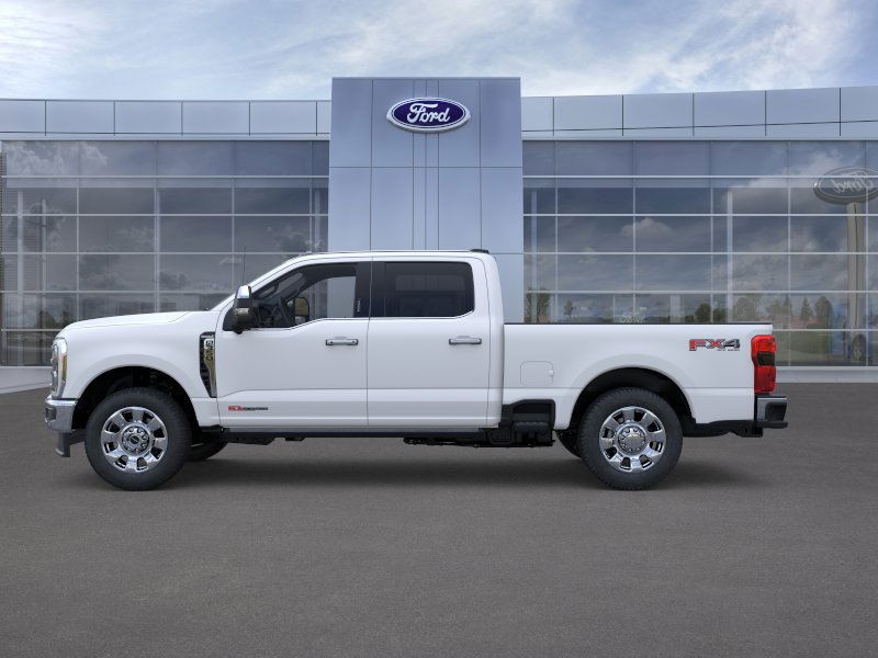 Ford Super Duty F-350 SRW Vehicle Full-screen Gallery Image 04