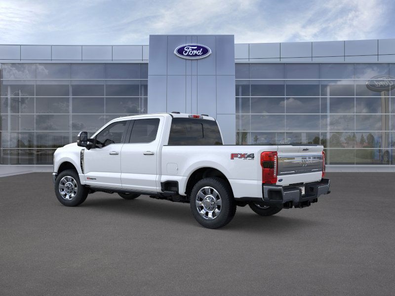 Ford Super Duty F-350 SRW Vehicle Full-screen Gallery Image 05