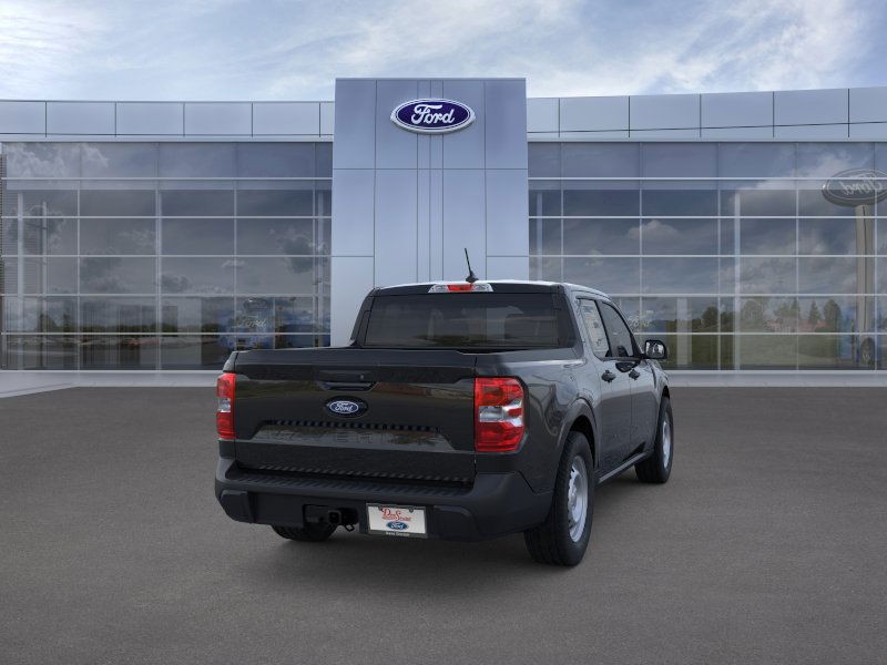 Ford Maverick Vehicle Image 10
