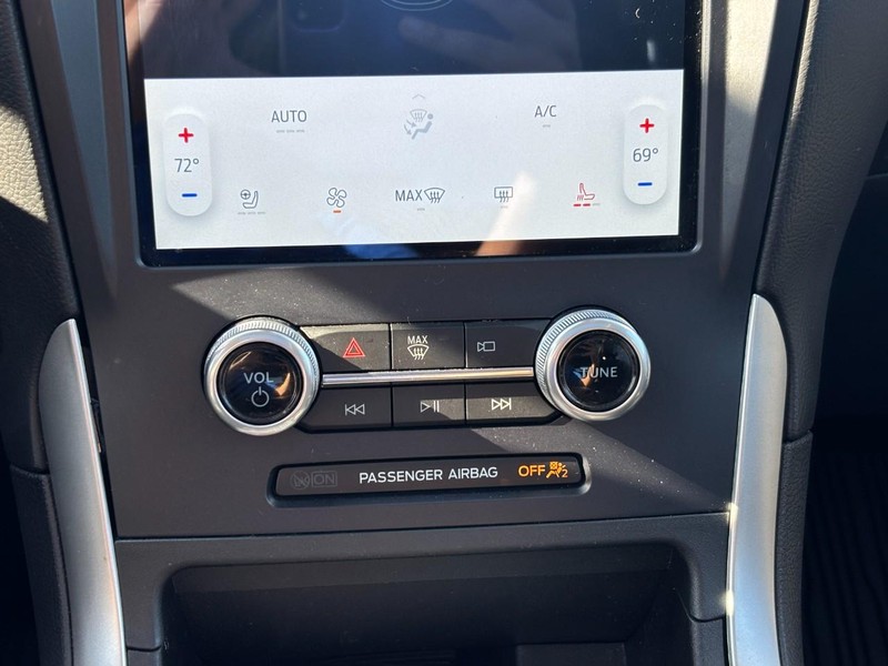 Ford Edge Vehicle Full-screen Gallery Image 25