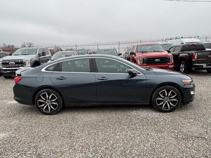 Chevrolet Malibu Vehicle Image 05