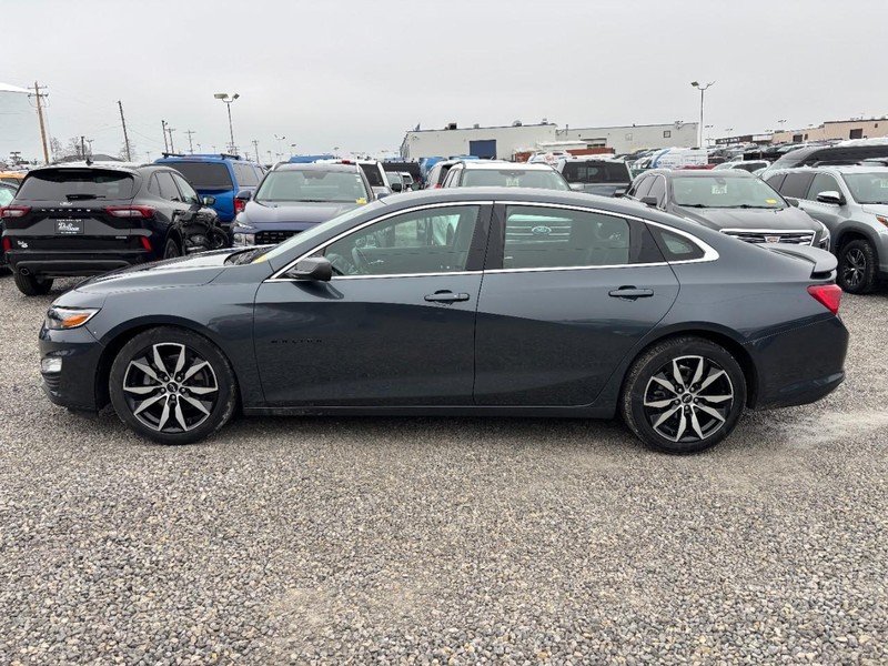 Chevrolet Malibu Vehicle Image 10
