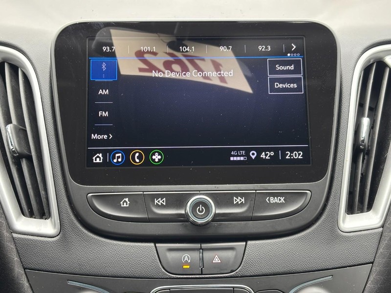 Chevrolet Malibu Vehicle Image 22