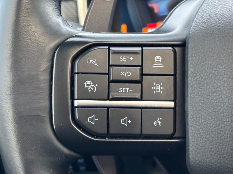 Ford F-150 Vehicle Full-screen Gallery Image 20