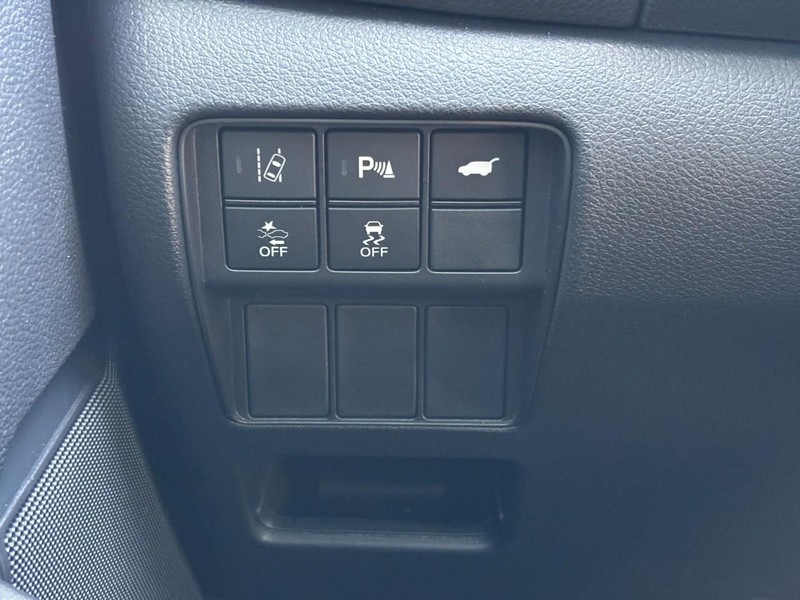 Honda CR-V Hybrid Vehicle Full-screen Gallery Image 18