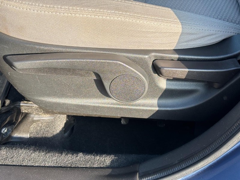 Subaru Forester Vehicle Full-screen Gallery Image 16