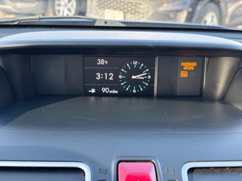 Subaru Forester Vehicle Full-screen Gallery Image 23