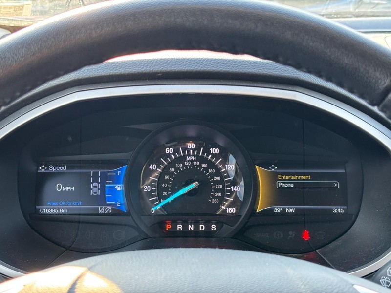 Ford Edge Vehicle Image 22