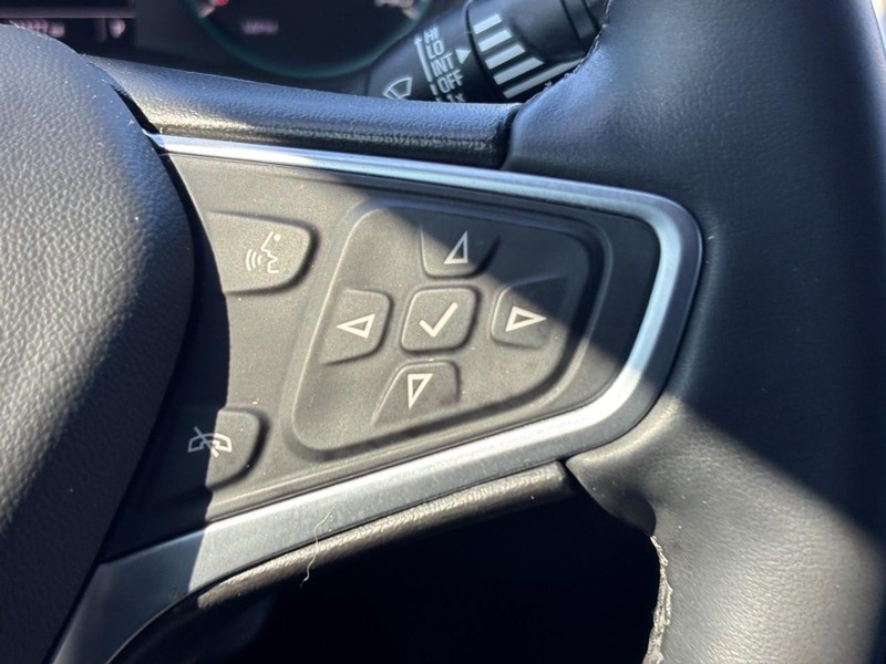 Chevrolet Malibu Vehicle Full-screen Gallery Image 18