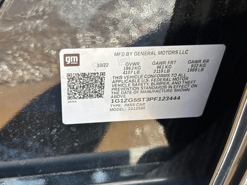 Chevrolet Malibu Vehicle Full-screen Gallery Image 23