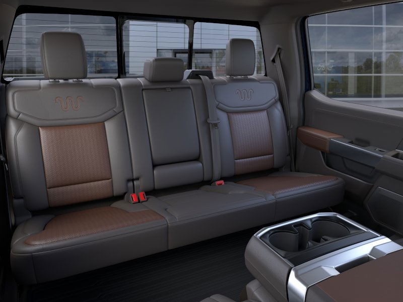 Ford F-150 Vehicle Full-screen Gallery Image 13