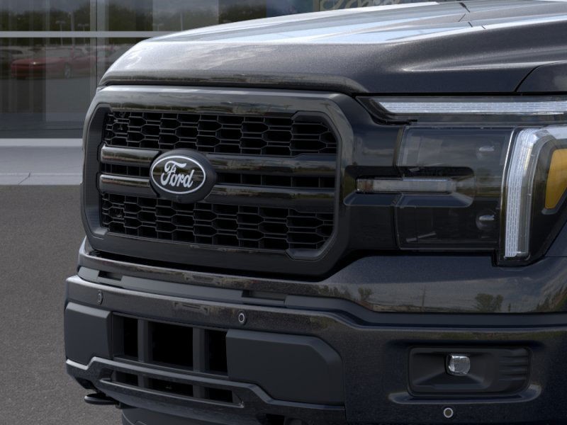 Ford F-150 Vehicle Full-screen Gallery Image 19
