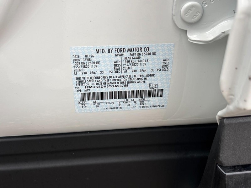 Ford Explorer Vehicle Full-screen Gallery Image 27