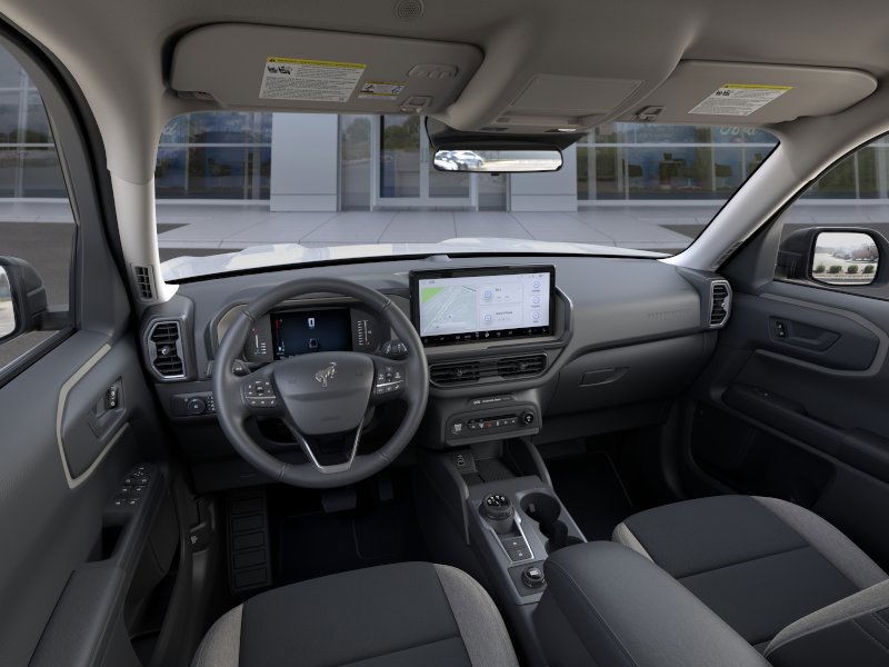 Ford Bronco Sport Vehicle Full-screen Gallery Image 11