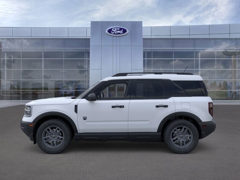 Ford Bronco Sport Vehicle Full-screen Gallery Image 04