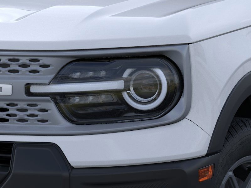 Ford Bronco Sport Vehicle Full-screen Gallery Image 20