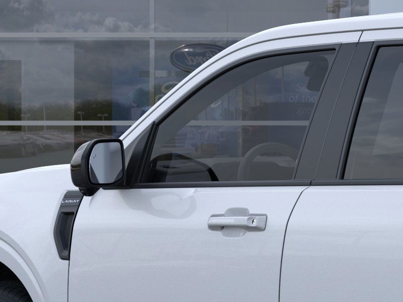 Ford Maverick Vehicle Full-screen Gallery Image 23